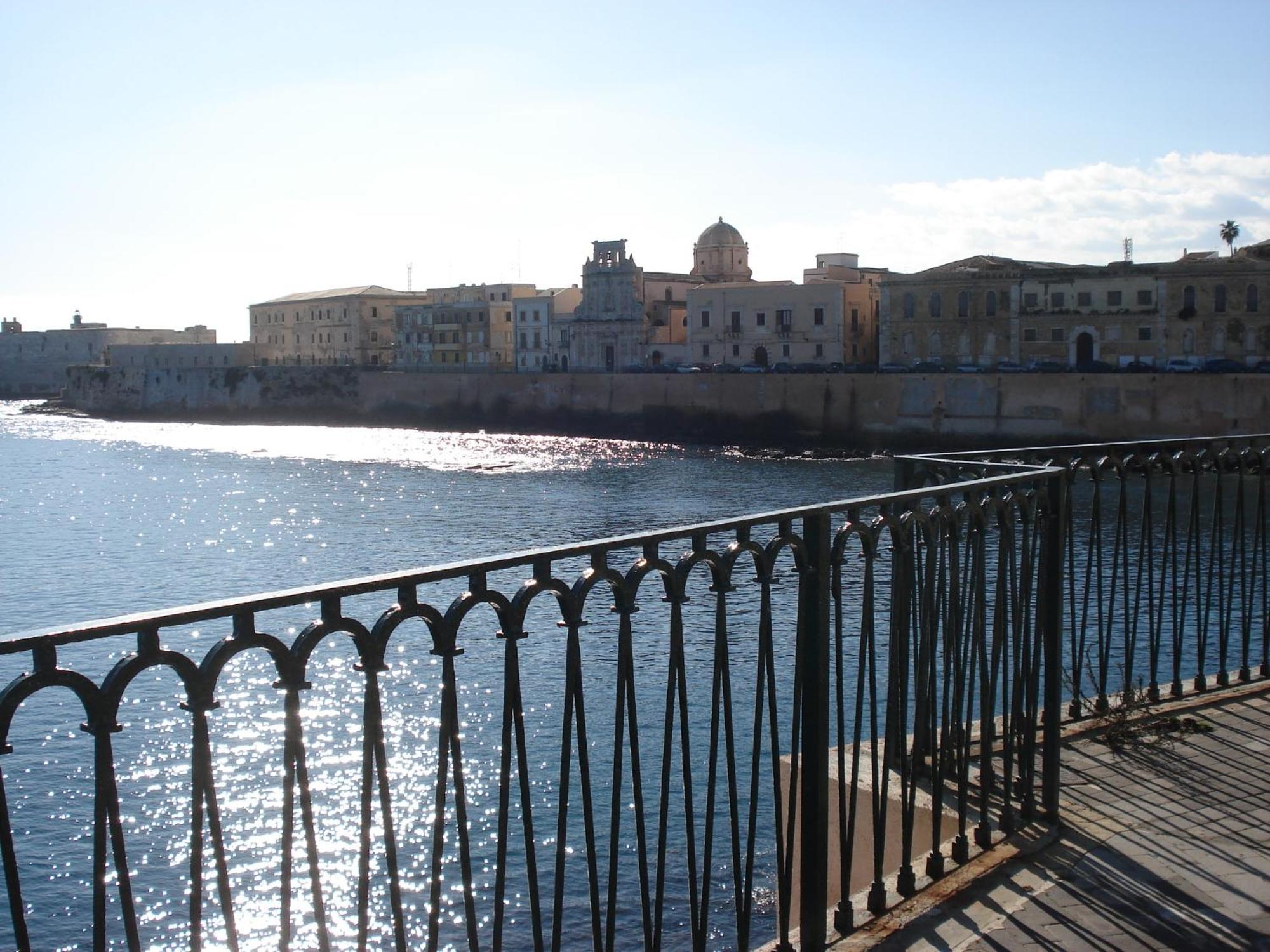Residenza Levante Syrakusa Exteriör bild